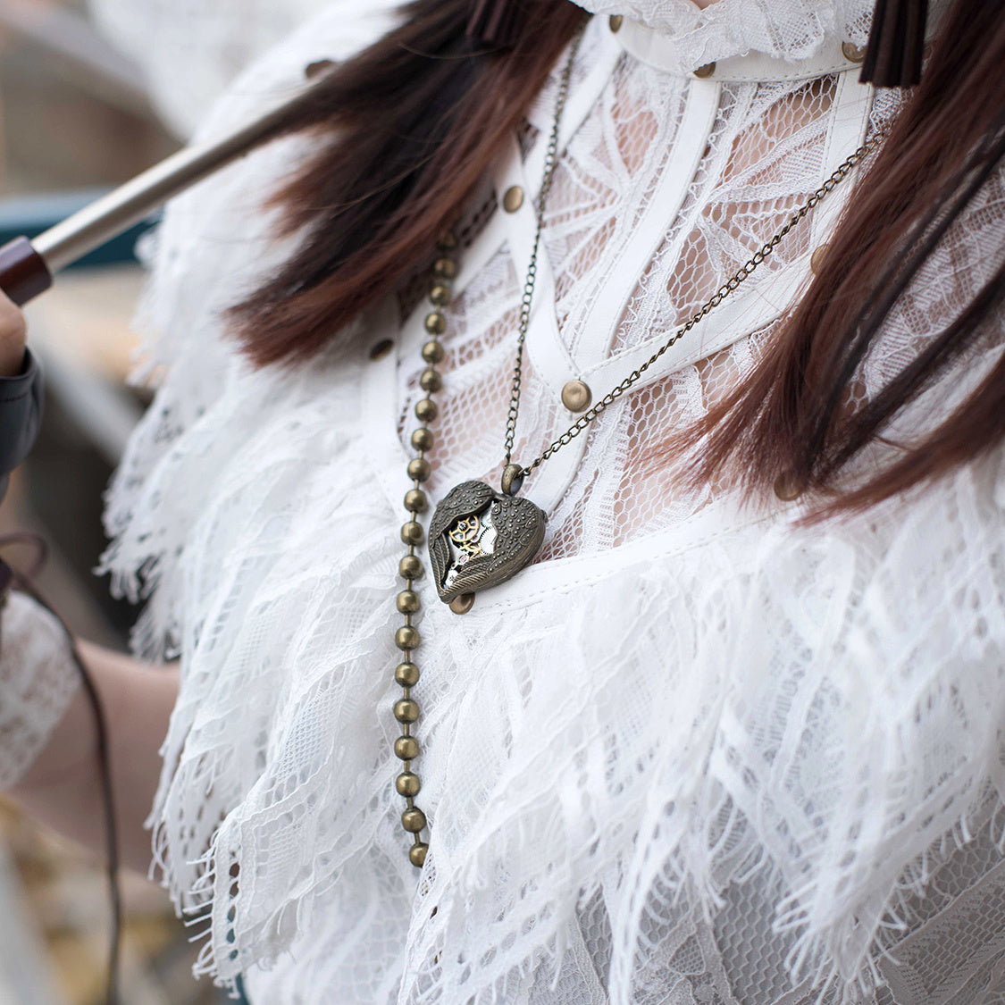 Steampunk Elegance Pendant Necklace – Alloy Chain with Gemstone Accents