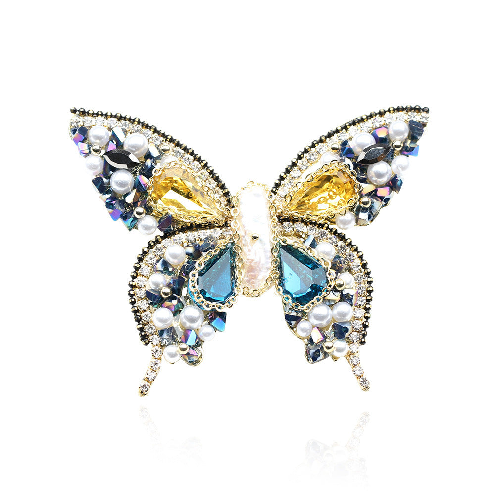 Opulent Steampunk Butterfly Brooch – Diamond-Infused Alloy Embellishment